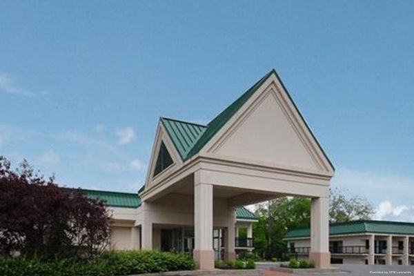 HOTEL M AND CONFERENC (Morgantown)
